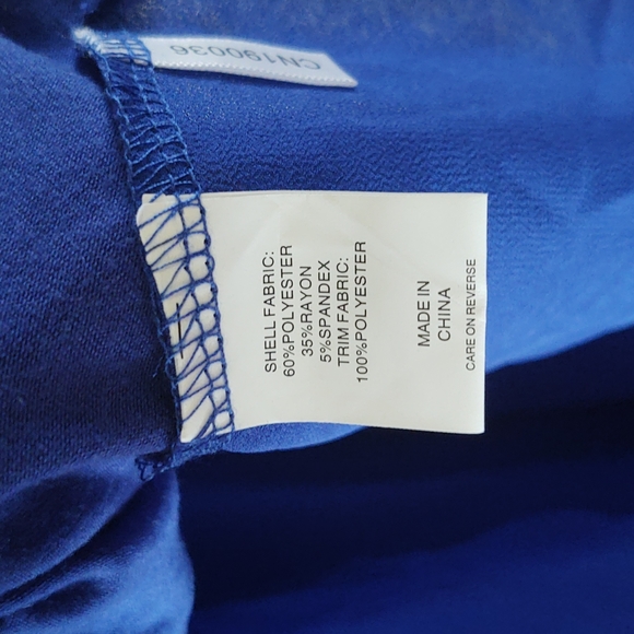 Dramatic Hi-lo Top - Picture 3 of 3